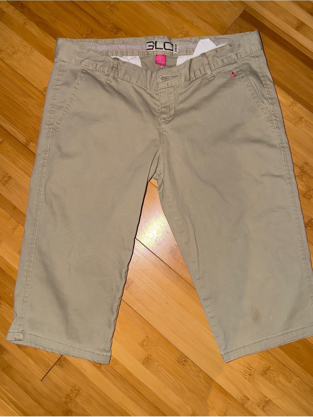 GLO Jeans Khaki Bermuda Shorts Size 5 Juniors Y2K Made in Jordan